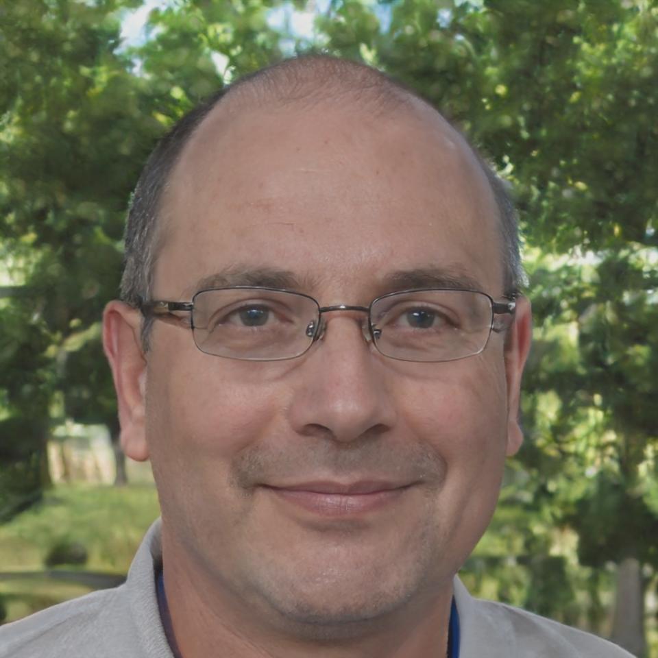Instructor Joaquín Navarro